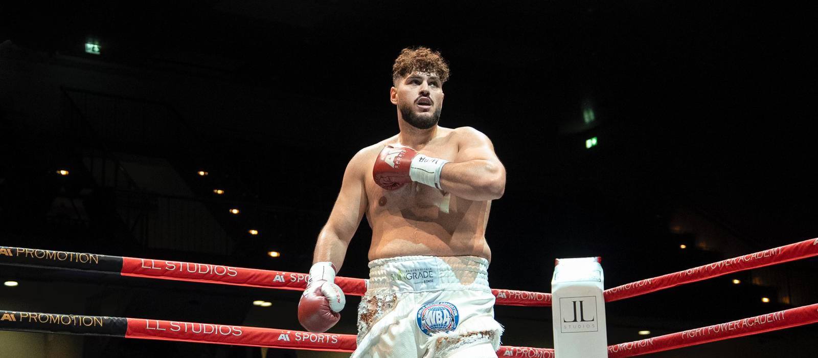 AGON-Boxer bestreitet Co-Mainevent beim Kabayel-Homecoming vor 13.000 Fans in Oberhausen